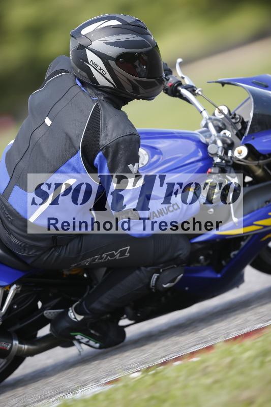 /Archiv-2024/29 12.06.2024 MOTO.CH Track Day ADR/Gruppe blau/20